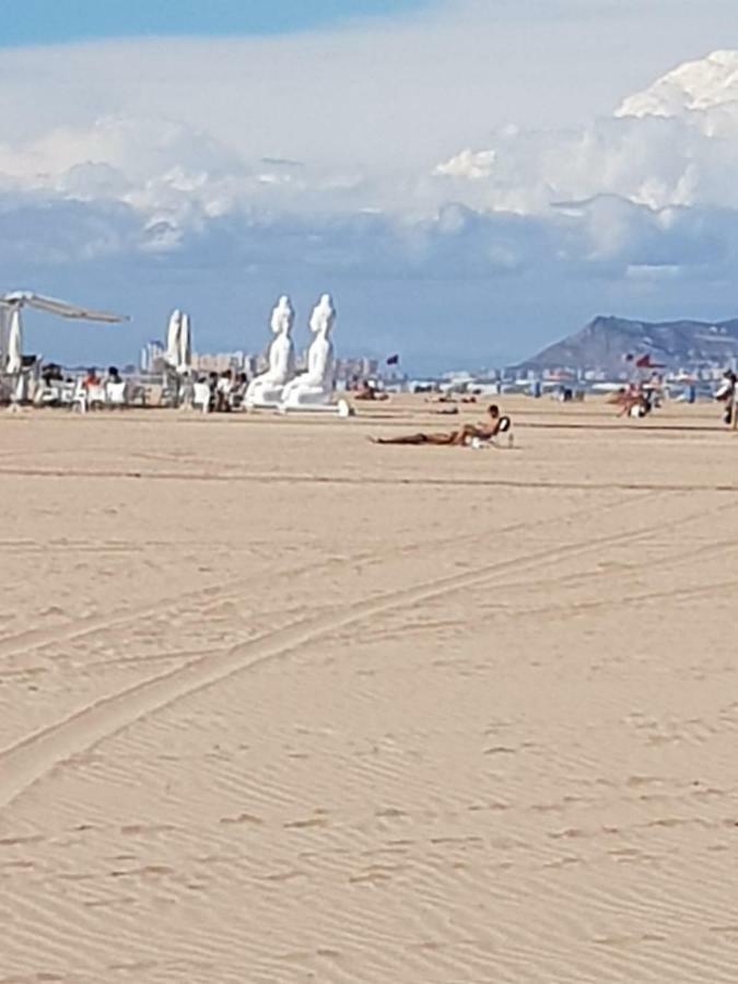 Chillout Grau De Gandia- Attico Para 6 Personas Invitamos Familias Y Jovenes, Dos Banos Zewnętrze zdjęcie